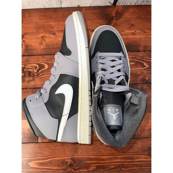 Air Jordan 1 Mid Cement Grey/ Anthracite/Sail Size 9.5 Women’s/ 8 Men’s Style BQ - Picture 5 of 8